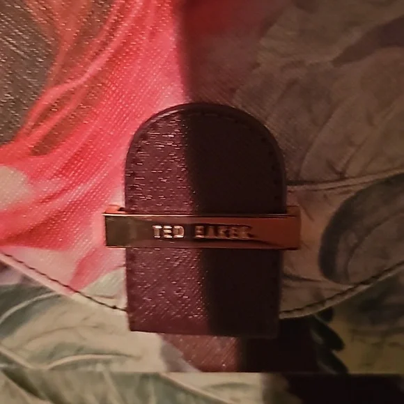 Ted Baker Floral Bag - Picture 5 of 11